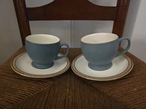 Paar Denby Luxor blau grün Fuß Tasse Tee Kaffee Becher Keramik England Untertasse - Bild 1 von 4