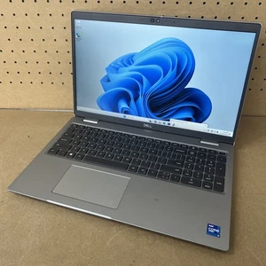 Dell Latitude 15 5520 i7-1185G7 3 GHz 16 GB RAM 512 GB SSD *LEGGI DESC* - Foto 1 di 16