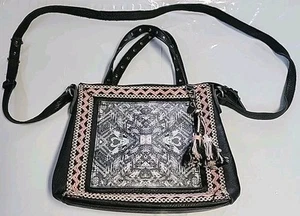 The Sak Black Leather Square Crossbody Handbag With Handles Embroidery Accent - Picture 1 of 7