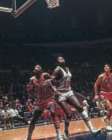 New York Knicks WILLIS REED vs Chicago Glossy 8x10 Photo Print Poster HOF 82 Cover