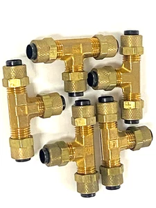 PARKER BRASS UNION COMPRESSION TEE 1/4", 1/4", 1/4" OAL OF 1-11/16" **LOT OF 5 - Picture 1 of 6