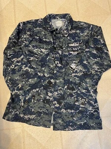CHAQUETA TOP UNIFORME ARÁNDANO CAMUFLAJE DIGITAL AZUL MARINO DE EE. UU. NWU TIPO 1 MEDIANA - Imagen 1 de 4