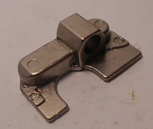 Shimano Parts BAITRUNNER 6500B - CROSSWIND BLOCK - Fishing Reel Part - Picture 1 of 2