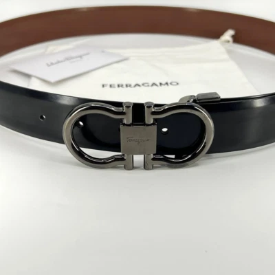 Auténtico SALVATORE FERRAGAMO Hombre Charol Cinturón Negro Marrón Reversible Foto 1 de 4