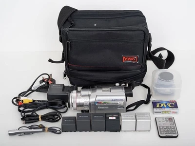 Panasonic NV-GS400 12X zoom 3CCD Mini DV Digital Camcorder - Silver VG Condition - Image 1 of 4