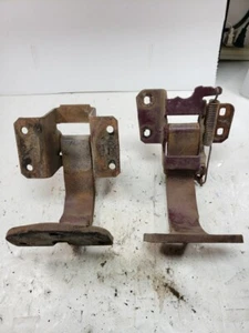 OEM 1965-66 Chevy Impala Passenger Side Pair Upper And Lower Door Hinges - Picture 1 of 8