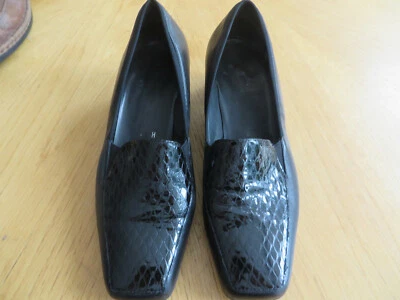 Damenhalbschuh, schwarz mit Schlangenoptik, Leder,  Größe 6, Weite H - Bild 1 von 4