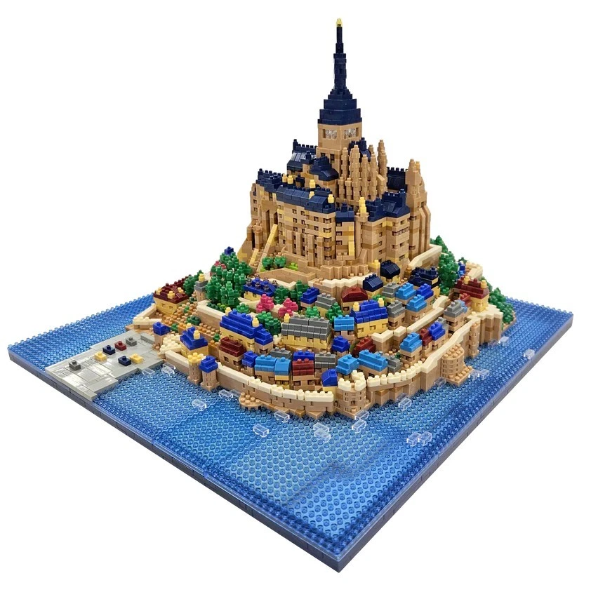 NANOBLOCK -Mont Saint-Michel - Deluxe Edition - 5360 + pieces - Image 1 of 4