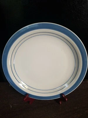 Plato de cena pintado a mano a rayas azules Citrus Grove Foto 1 de 3