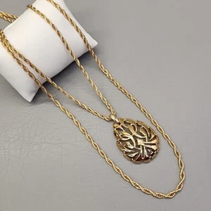 Vintage Trifari Necklace Medallion Openwork Textured Layered Gold Tone Chain 23" - Picture 1 of 19