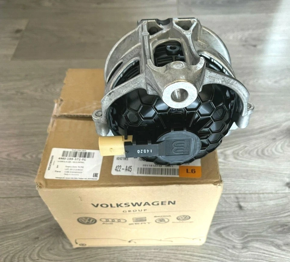 NEW - 2019 2020 AUDI S4 S5 SQ5 ENGINE RIGHT MOTOR MOUNT 4M0199372FG GENUINE OEM - Image 1 of 4