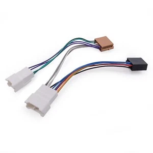 Adaptador ISO radio para Toyota Corolla E12J 2013-2015), E12U - Imagen 1 de 3
