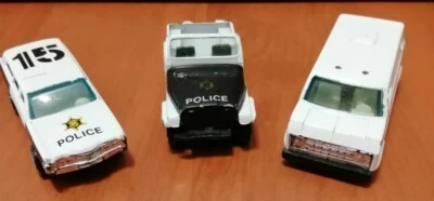 Microcar Polizia - Colore Bianco e Nero - 3 mezzi - USATO VINTAGE - Immagine 1 di 4