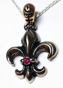 Fleur De Lis Silver Pendant V1 - Picture 1 of 1