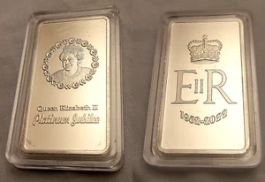 Queen Elizabeth II Silver Bar Coronation King Charles III London Royal Family UK - Imagen 1 de 13