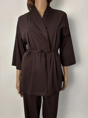 Luxury professional set - clothing for spa therapists, beauty salons. - Image 1 of 4