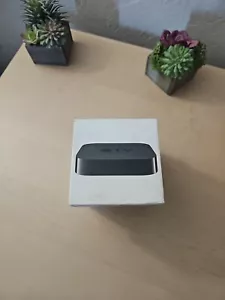 Neu im Karton Apple TV (3. Generation) 8 GB digitaler HD-Medienstreamer – schwarz - Bild 1 von 4