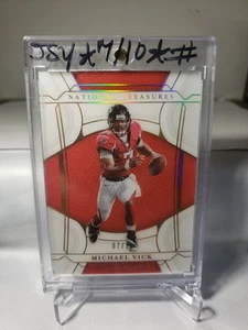 2021-22 PANINI NATIONAL TREASURES GOLD RAINBOW FOIL SSP MICHAEL VICK 7/10 NO. 3 - Picture 1 of 3