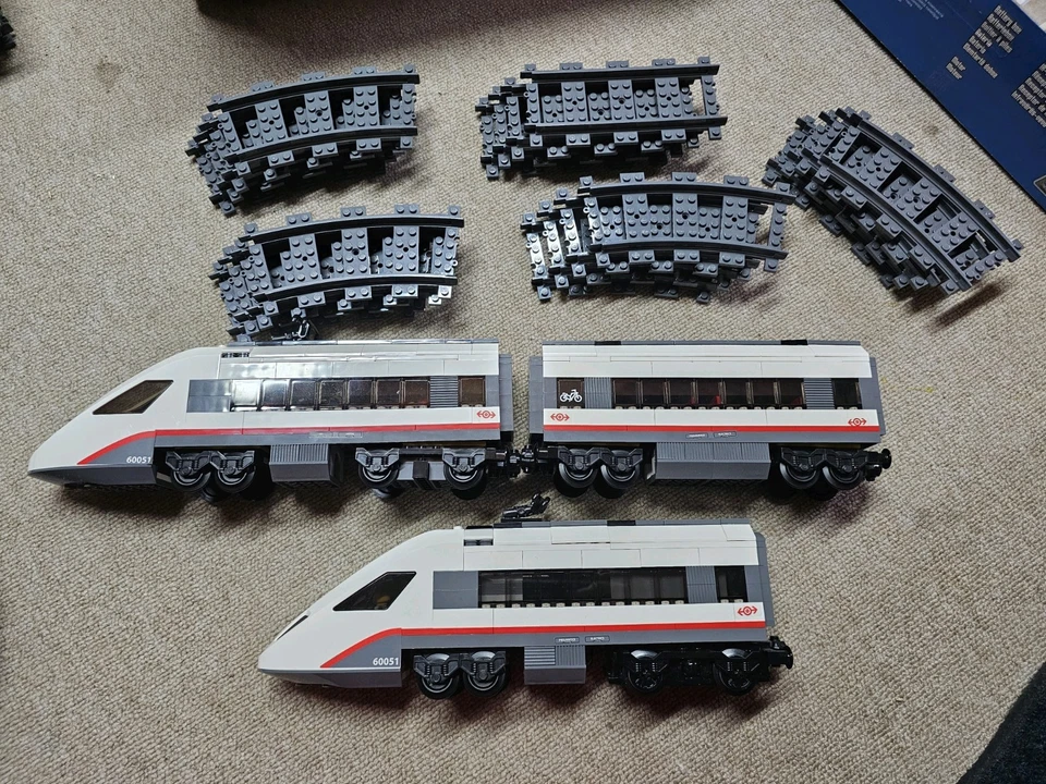 LEGO CITY Treno Rapido Set 60051 con Istruzioni di Costruzione Incompleto - Immagine 1 di 1