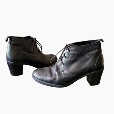 Camper BOTINES NEGROS DE CUERO GENUINO TACÓN PUNTA REDONDA CON CORDONES Talla 37 Foto 1 de 4