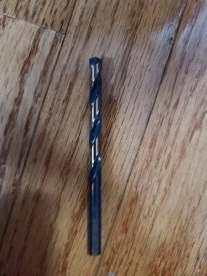 Broca de longitud mecánica de punto dividido KFD negra y dorada de 17/64", vástago 3 planos Foto 1 de 2