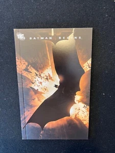 DC Batman Begins Mini Comic Book 2005 Special Issue Graphic Novel - Picture 1 of 2