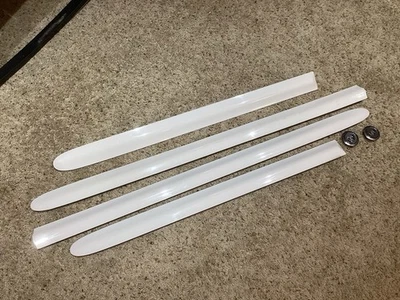 ✔️ 2000 - 2005 BUICK LESABRE FULL SET DOOR TRIM MOULDING & EMBLEMS WHITE Foto 1 de 4