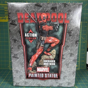 Bowen Designs Deadpool Action Statue #735 of 2100 Marvel Comics Avengers Limited - Picture 1 of 13