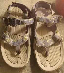 Keen Sandals Women 9 Straps Flat - Picture 1 of 14