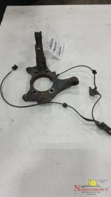 Toyota RAV4 2015 husillo delantero nudillo derecho Foto 1 de 4