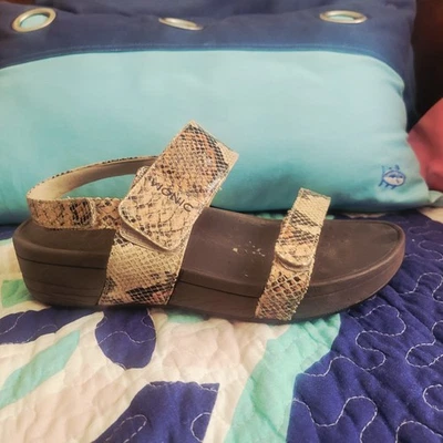 Voinic Snakeskin Adjustable Stylish Sandals For FALL Size 7 - Image 1 of 3