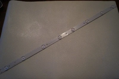 TIRA RETROILUMINACIÓN LED HL-10320A28-0801s-01 A4 PARA GOODMANS SNCB10 15 ST3151A04-8 Foto 1 de 4