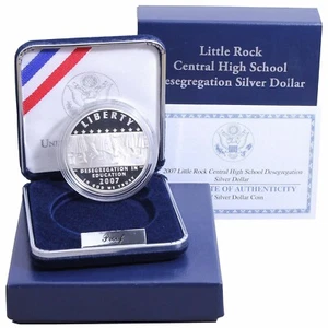 2007-P LITTLE ROCK HIGH DESEGREGATION PROOF SILVER DOLLAR - BOX AND COA INCLUDED - Picture 1 of 8