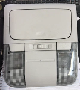 2010 2012 Subaru Outback Overhead Console Map Dome Light--B94 - Picture 1 of 2
