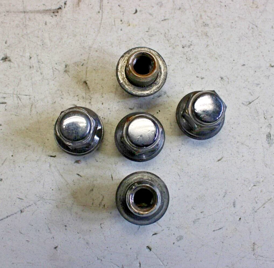 👉 06-23 Lexus Is250 Wheel Lug Nuts  90942-01033 Oem Used set of 5 T21 - Image 1 of 1