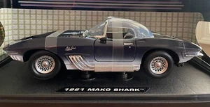 Motor Max 1/18 73102 1961 Corvette Mako Shark Stingray - Bild 1 von 2