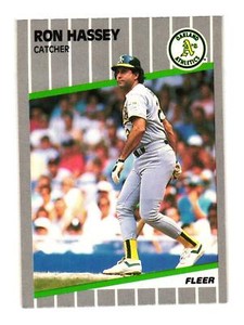 1989 Fleer #9 Ron Hassey Oakland Athletics
