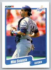 1990  Fleer #407 Mike Scioscia Los Angeles Dodgers