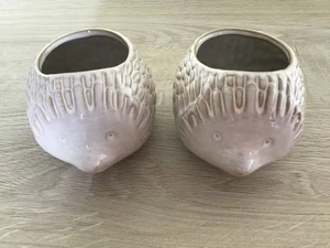CERAMIC HEDGEHOG PLANT POT / PLANT HOLDER x 2 - Picture 1 of 8
