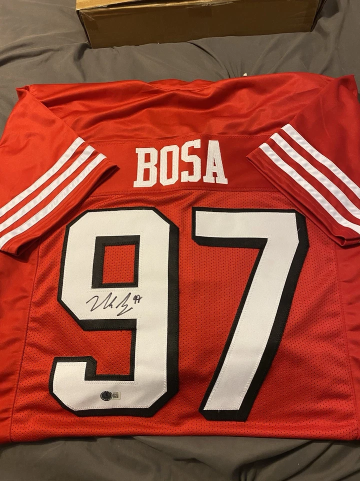 Jersey firmado por Nick Bosa - Autenticación Beckett Foto 1 de 4
