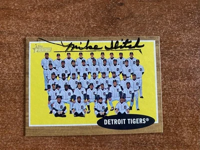 Mike Ilitch Detroit Tigers 2011 Topps Heritage Autograph Signed Card #24 - Image 1 of 2