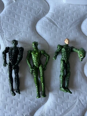 ToyBiz Spider-Man Película Serie 3 Batalla Devastado Duende Verde + 2 Más Todo 2002 Foto 1 de 4