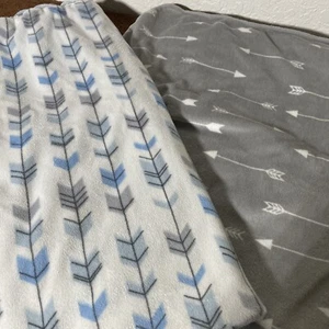 baby blankets boy (2) 29”x36” arrows - Picture 1 of 3