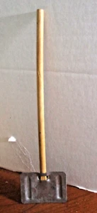 11" SCHNEESCHAUFEL Weihnachtsfigur/Schneemann/Puppenzubehör - Bild 1 von 1