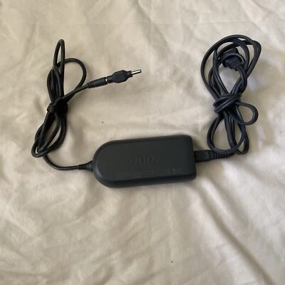 Fuente de alimentación cargador universal para portátil onn ADS-90SL-19A-2 19090E Foto 1 de 4