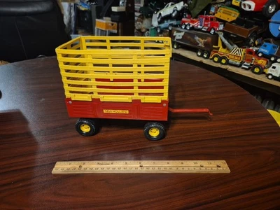 Remolque Ertl New Holland Foto 1 de 3