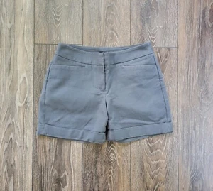 Apt.9 Women’s Sz 2 Gray Shorts Mid Rise Cuffed Stretch Pockets 4.5 Inch Inseam - Picture 1 of 10