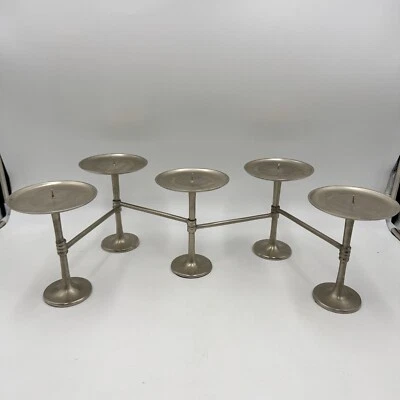 Candelabro portavelas Pottery Barn de peltre de 5 pilares plateado T. 30" L ajustable Foto 1 de 4