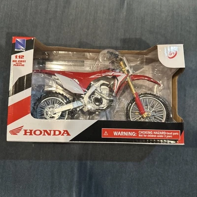 NEW RAY 57873 2018 HONDA CRF450R CRF 450R DIRT BIKE MOTORCYCLE 1/12 RED - Image 1 of 2