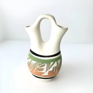 Vaso da sposa indiano americano Pueblo fatto a mano piccolo dipinto a mano firmato Ute 5,5" - Foto 1 di 7